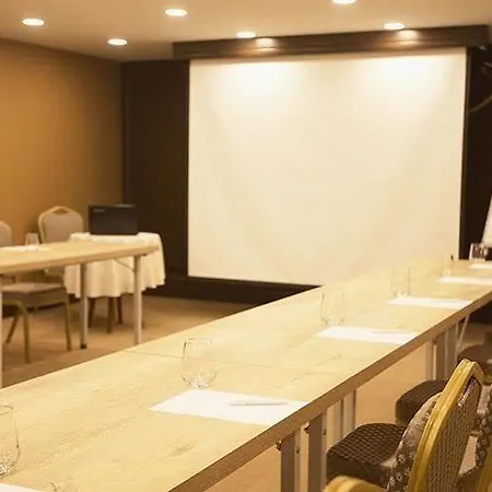 ذا إسكيب فندق 5*