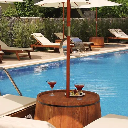 فندق ذا إسكيب 5*