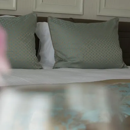 ذا إسكيب آغفا